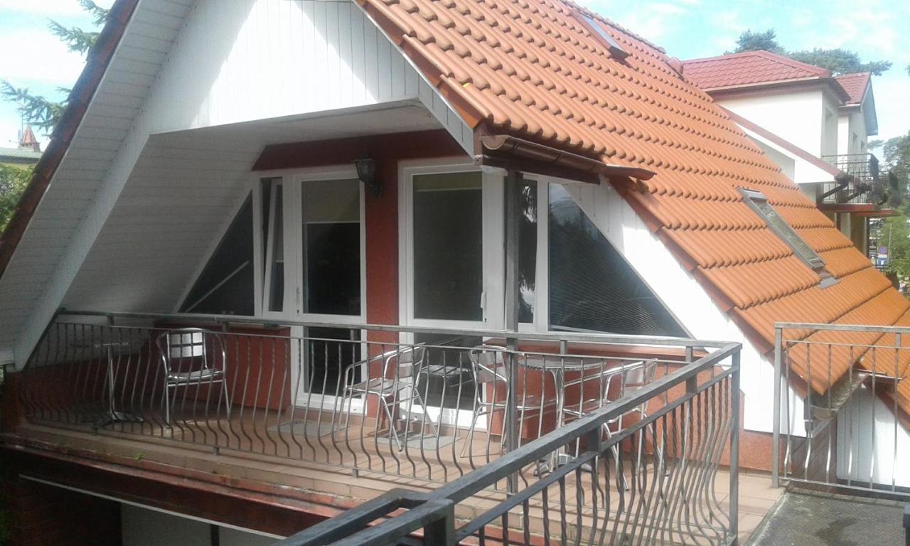 Dom Pod Sosnami Bed and Breakfast Mielno  Buitenkant foto