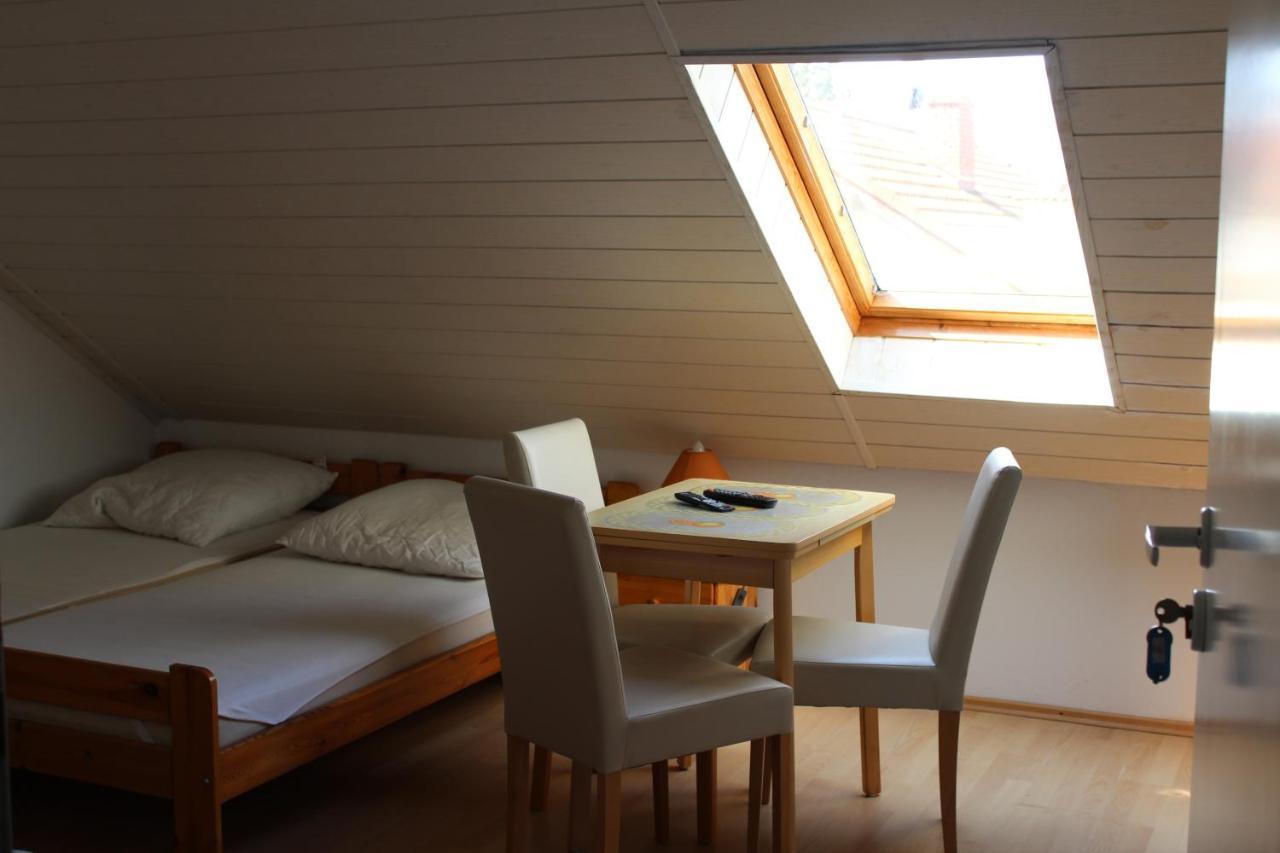 Dom Pod Sosnami Bed and Breakfast Mielno  Buitenkant foto