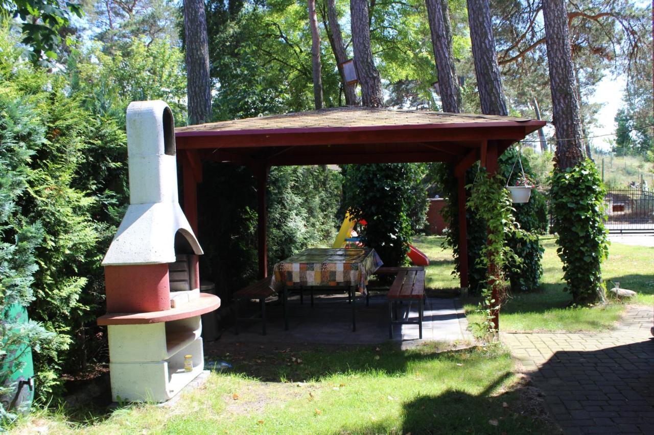 Dom Pod Sosnami Bed and Breakfast Mielno  Buitenkant foto