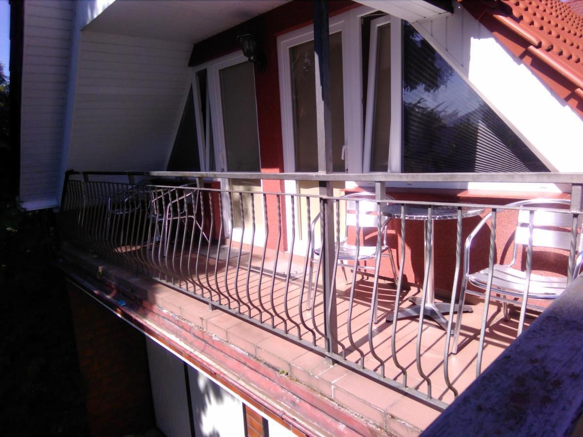 Dom Pod Sosnami Bed and Breakfast Mielno  Buitenkant foto