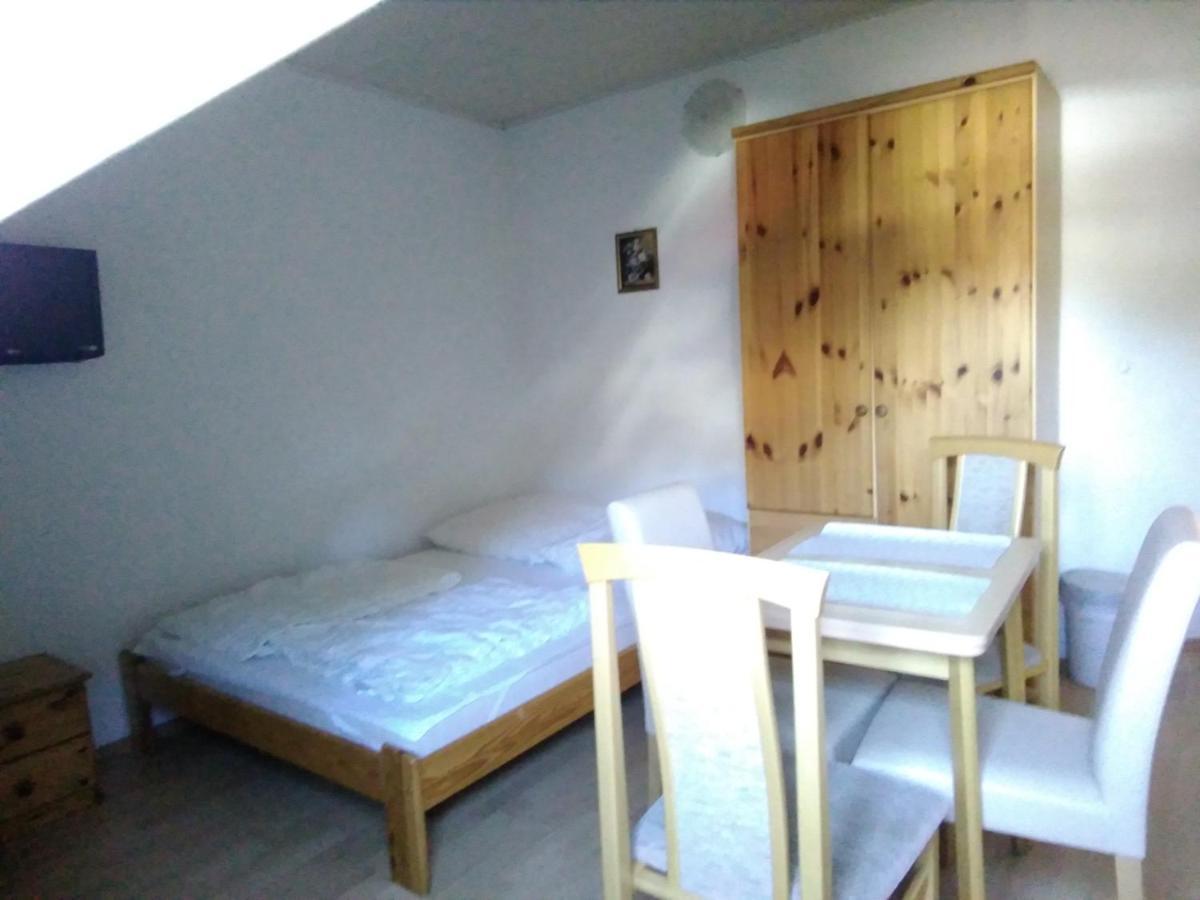 Dom Pod Sosnami Bed and Breakfast Mielno  Buitenkant foto