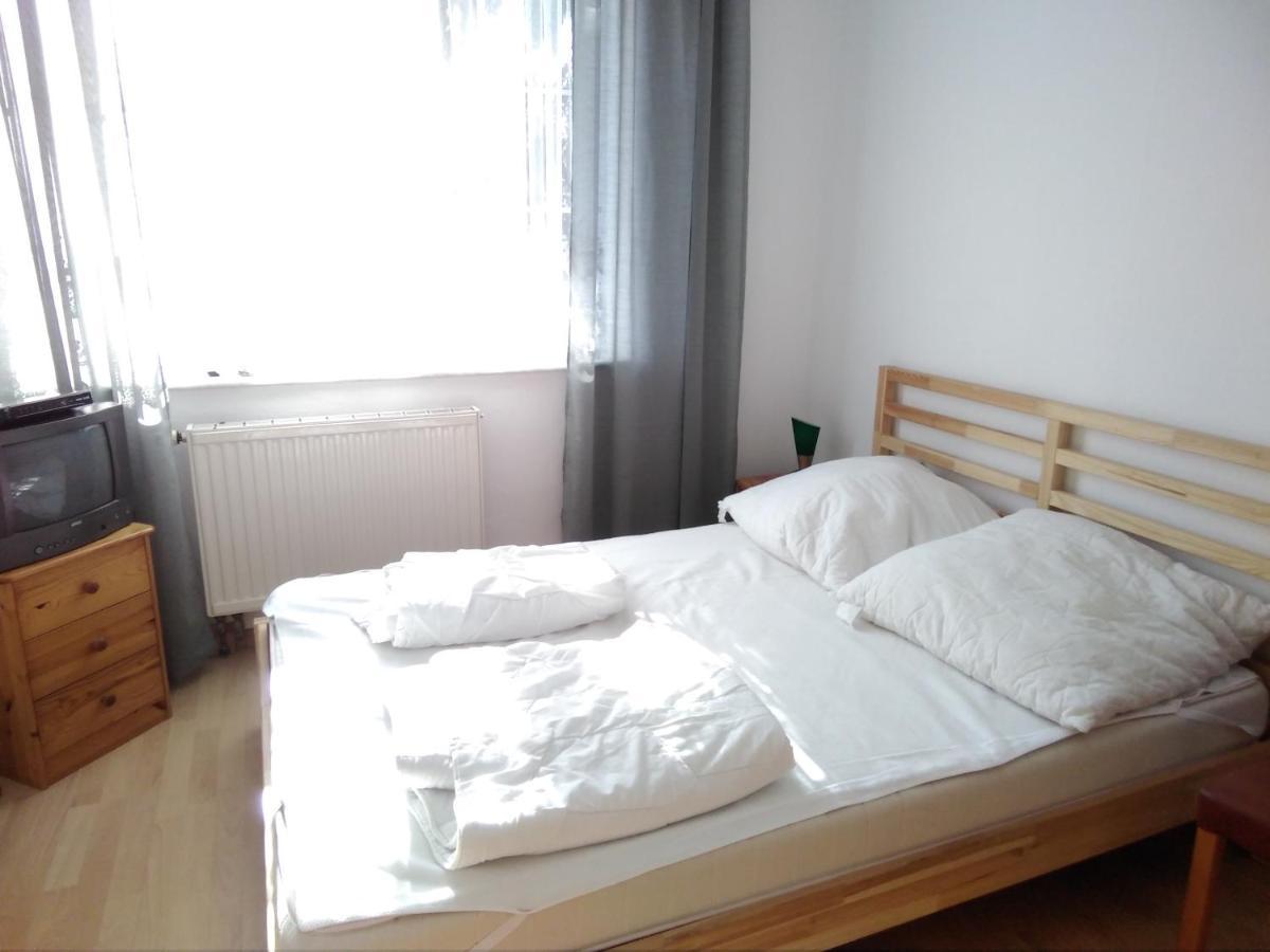 Dom Pod Sosnami Bed and Breakfast Mielno  Buitenkant foto