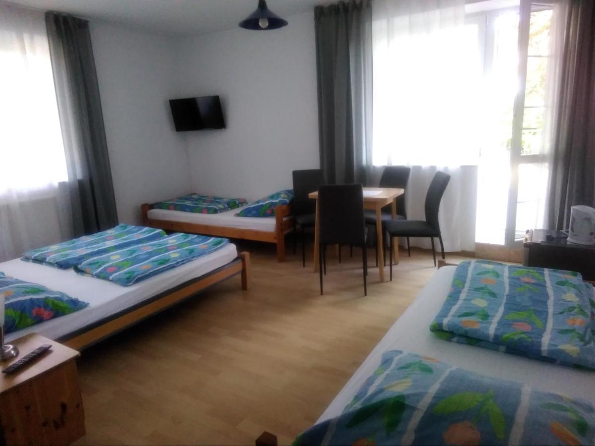Dom Pod Sosnami Bed and Breakfast Mielno  Buitenkant foto